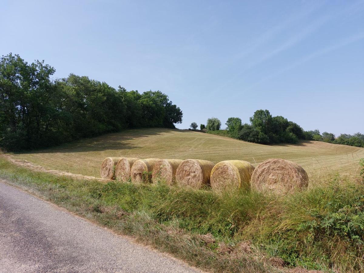 Les Gites De Campardon Monties Exteriör bild